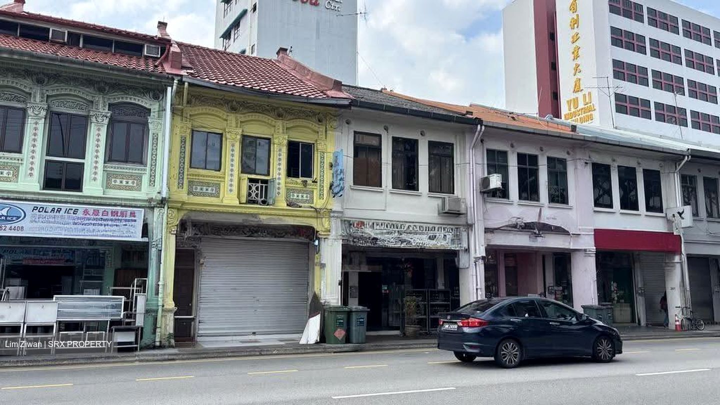 Sims Avenue (D14), Shop House #607276141